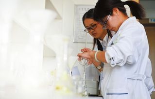 袋装菜放一年不坏 原来是加了甲醛 甲醛溶剂俗称福尔马林 昆明袋装菜多销往餐馆 农家乐......